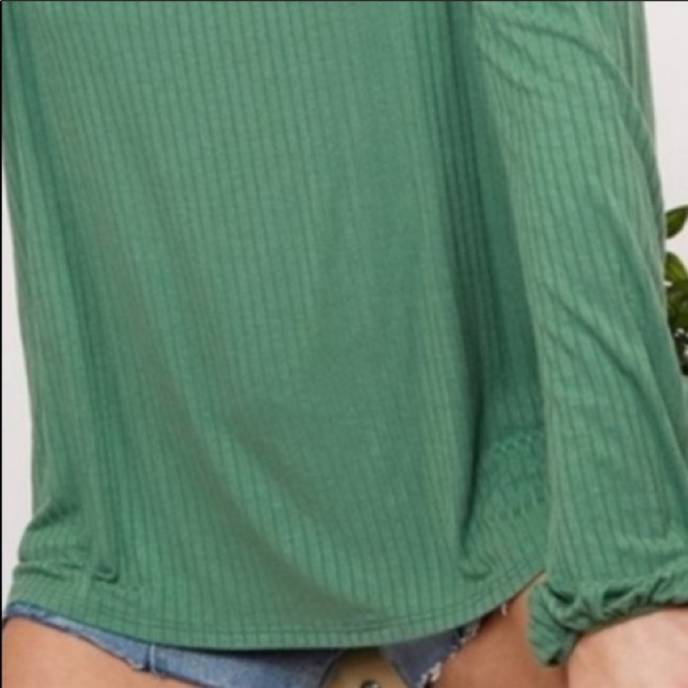 Ribbed Off Shoulder Top - Picture 5 of 7